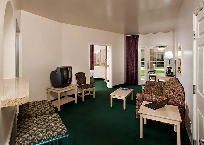 Hyatt Place Phoenix - Fashion Center Hotel 3*