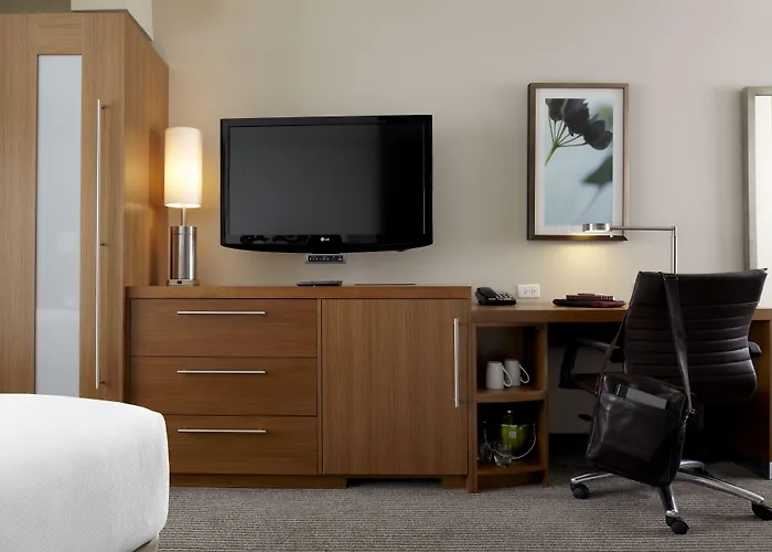 Hyatt Place Phoenix - Fashion Center Hotel 3*